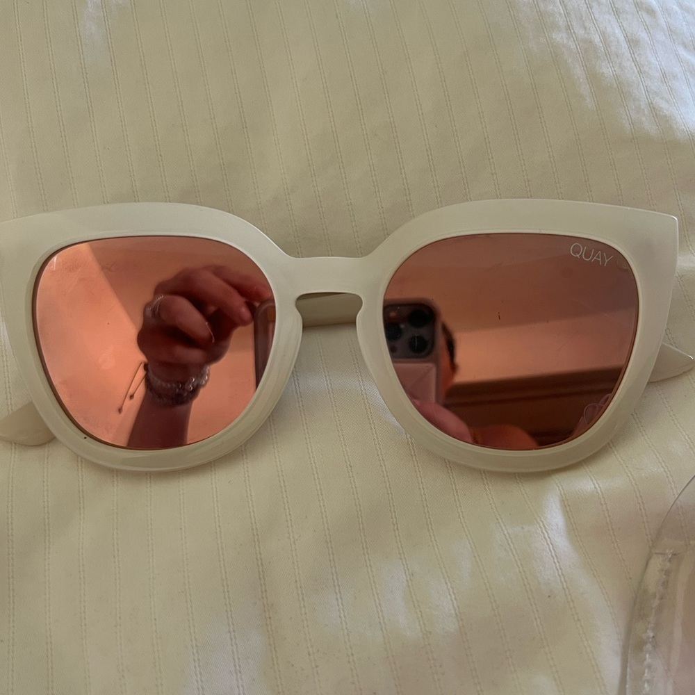 Quay White Shades